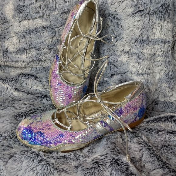 ZIGI New York Sequined Ballet flats with laces, silver, Mermaidcore, Size 7 - Picture 3 of 7